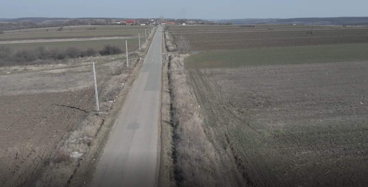 Contract semnat pentru modernizarea drumului Plopi-Dumbrava